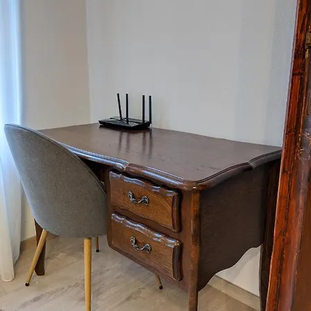 Apartament Flora *